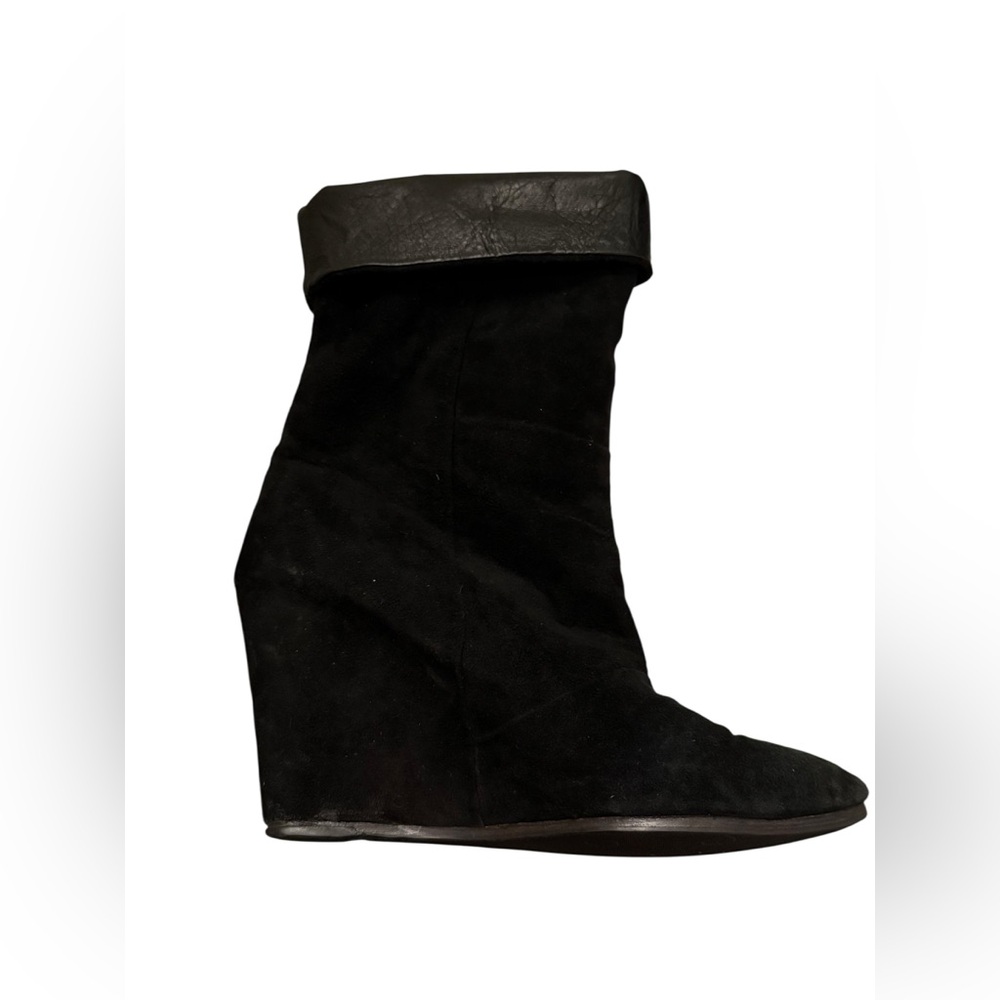Madison Harding Black Suede Pointed Toe Wedge Boots Size 9